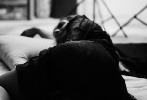 Durmiendo Mejor en la Menopausia: La ciencia detrás del magnesio glicinato