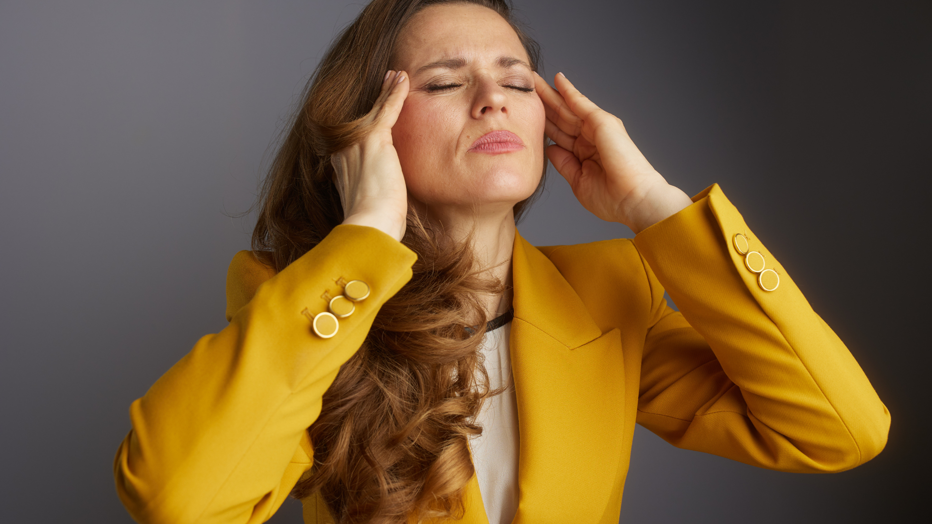 Migrañas hormonales en la Menopausia: por qué aparecen y cómo reducir su impacto