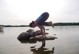 Ejercicios de equilibrio y coordinación para prevenir caídas en la menopausia