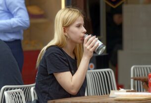 La importancia de la hidratación para el metabolismo y la saciedad en la menopausia